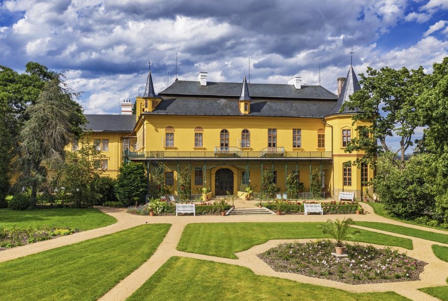 Schloss Slatiňany, Slatiňany, Czech Republic (Czechia)
